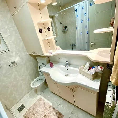 Santa Barbara Apartment *